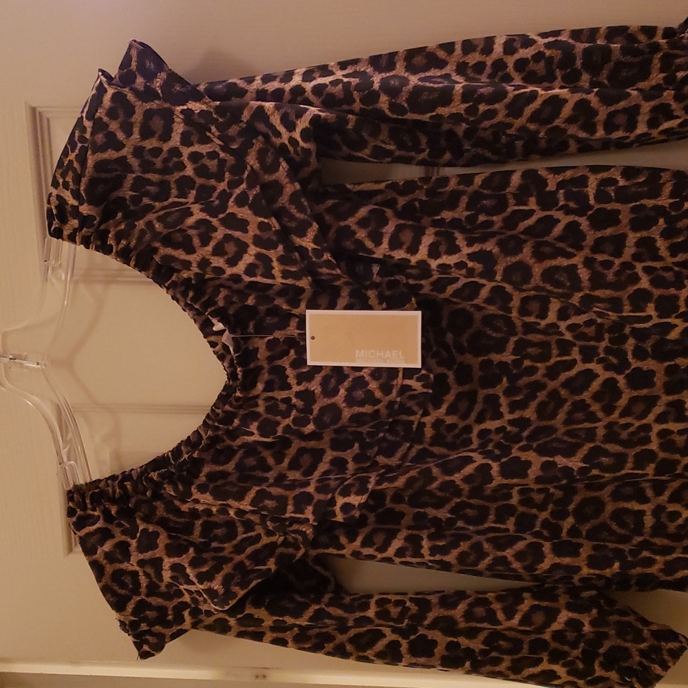 Blouses - Picture 3 of 6